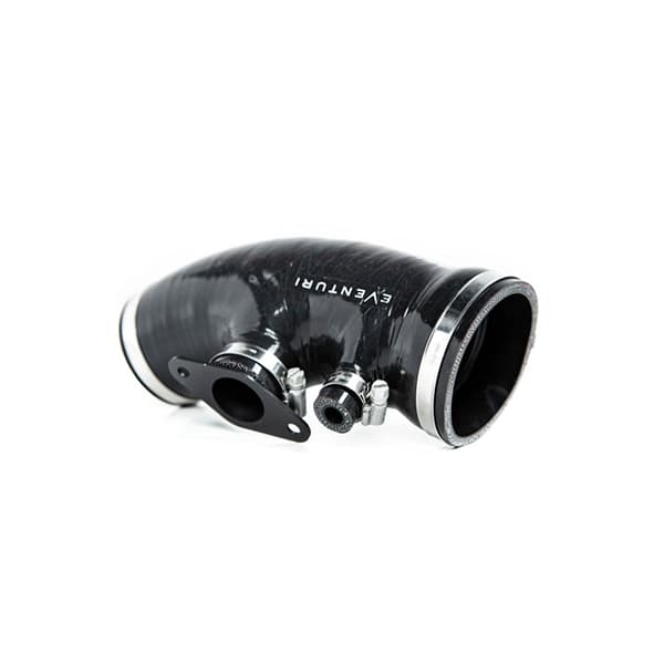 Honda FK8 Silicon between Intake and Upgraded Chargepipe